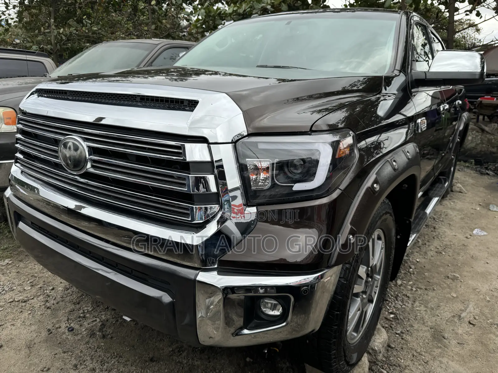Toyota Tundra 1794 5.7L V8 w/FFV 4x4 CrewMax 5.6 ft. box 145.7 in. WB