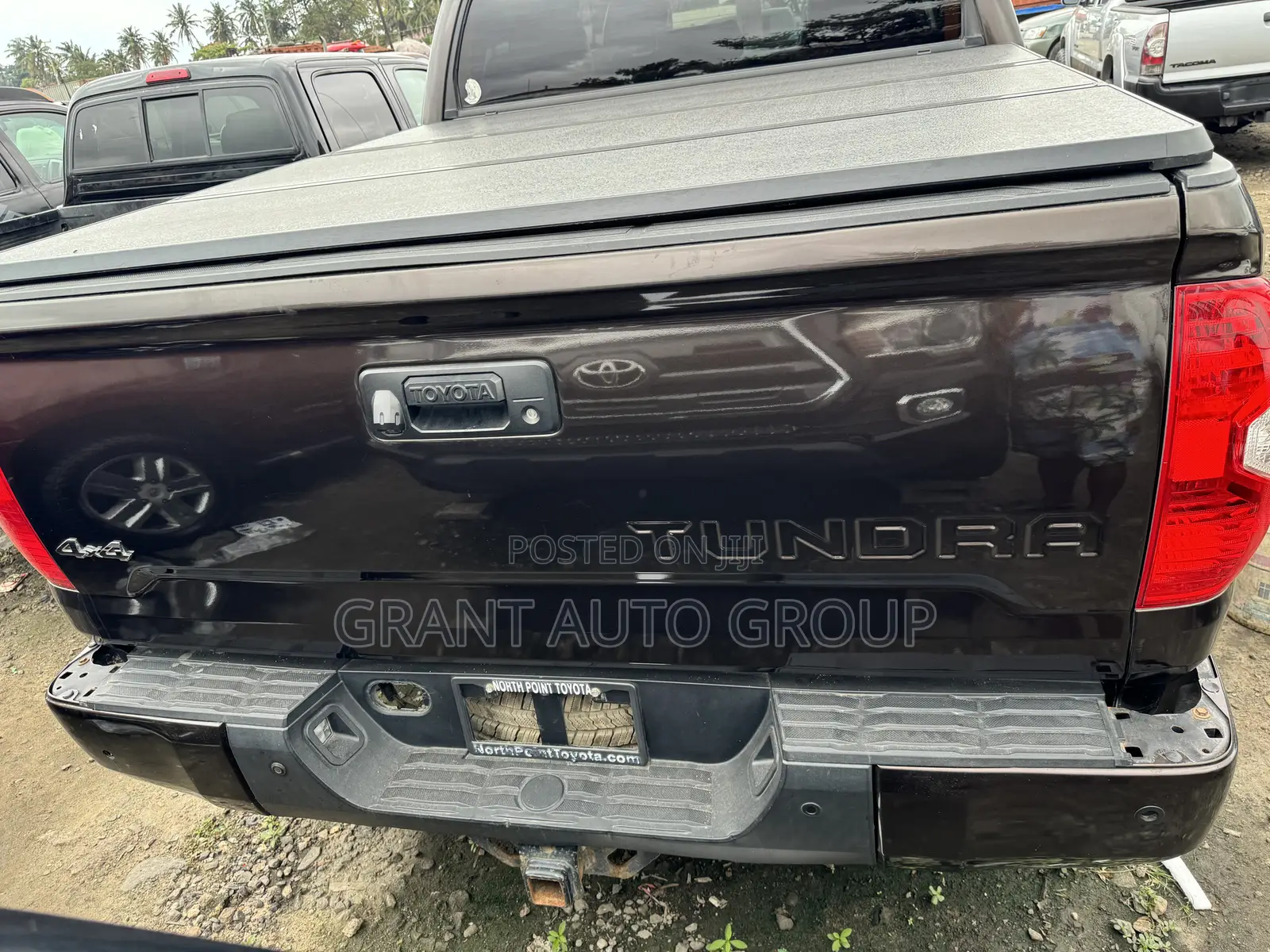 Toyota Tundra 1794 FFV 4dr CrewMax 4WD SB (5.7L 8cyl 6A) 2014 Burgundy