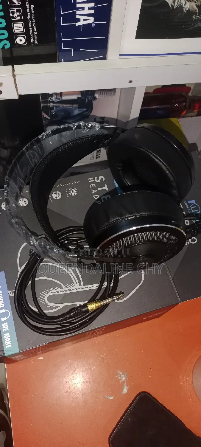Stereo Headphones