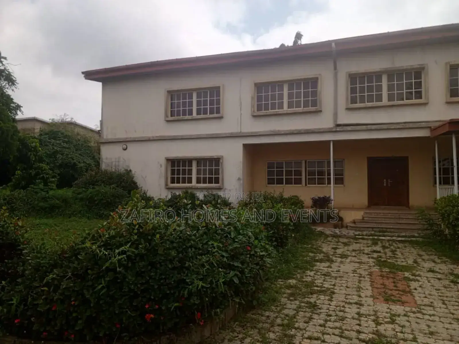 Furnished 8bdrm Duplex in Awosika Estate, Bodija for sale