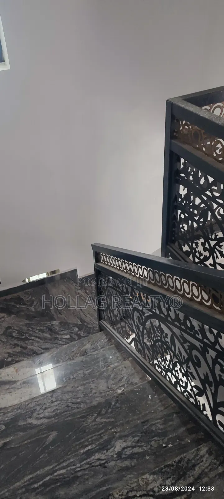 5bdrm Mansion in Apple Junction for sale