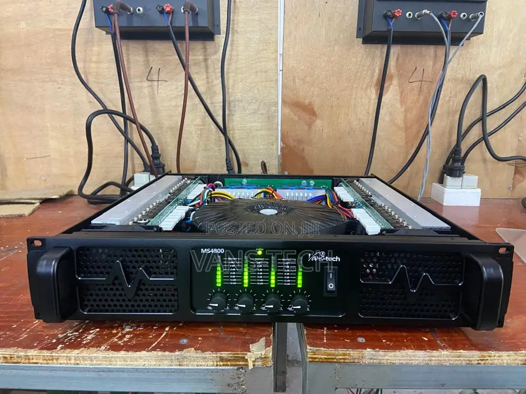 Vans-Tech 4 Channels Amp