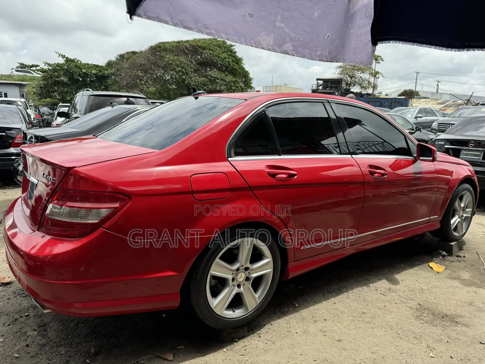 Mercedes-Benz C300 2011 Red