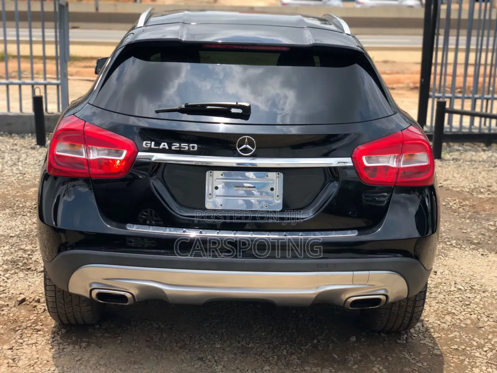 Mercedes-Benz GLA 250 2016 Black