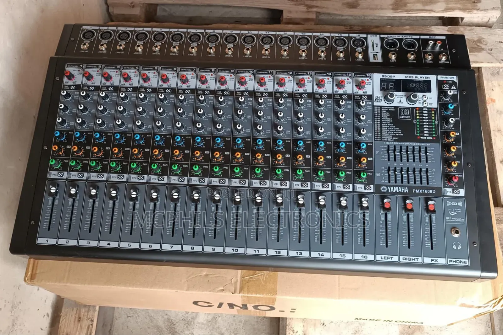16-channels Powered Cmx Mixer Console.