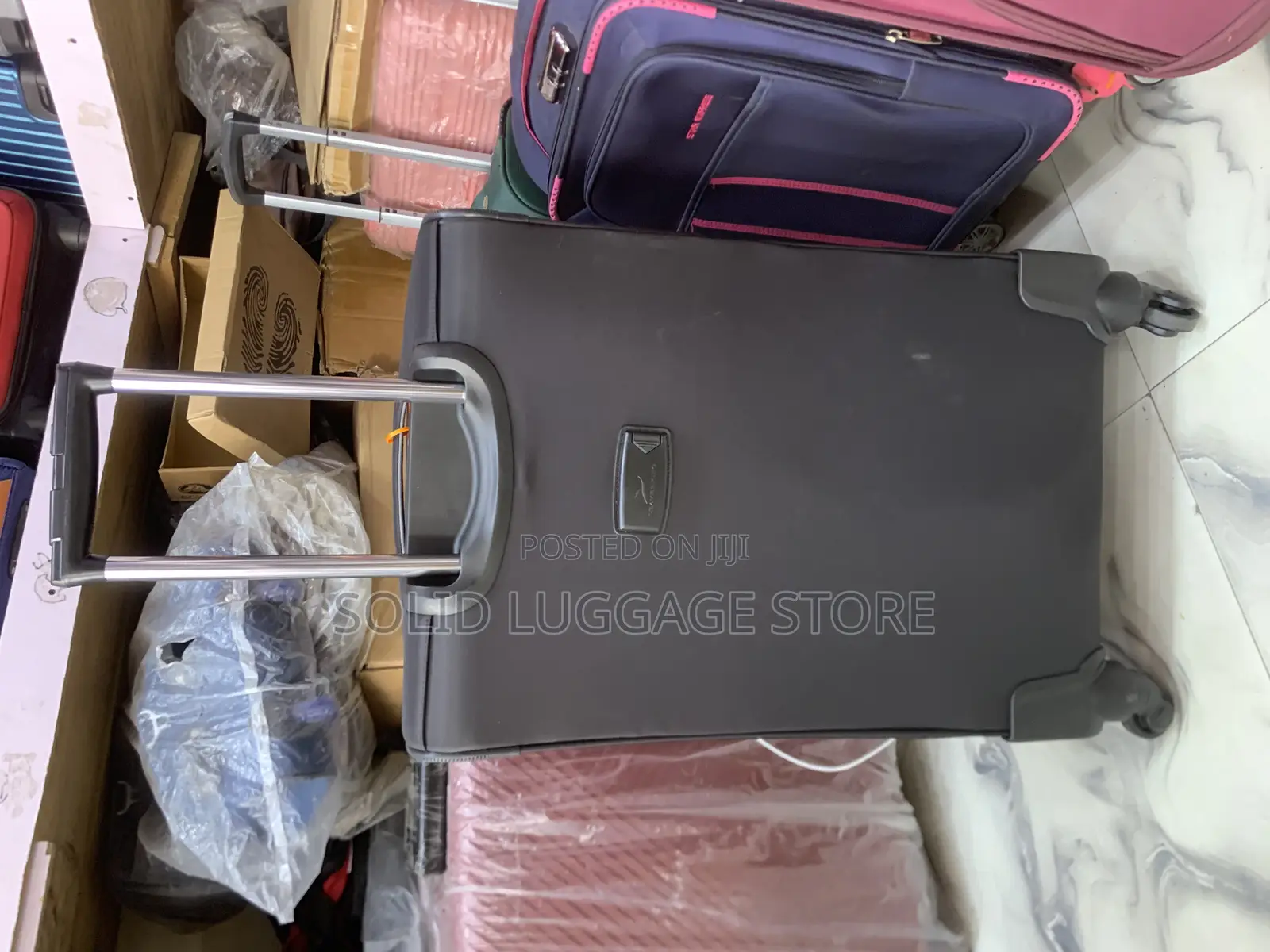 Leaves King Luggage Box