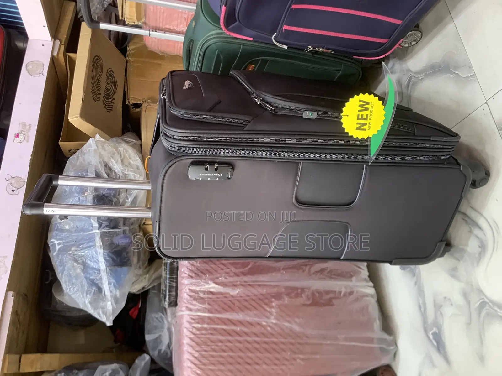 Leaves King Luggage Box