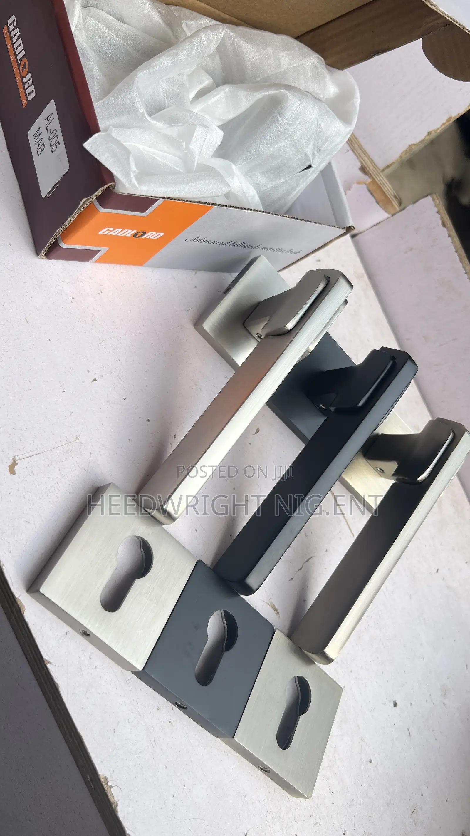 Gadlord Silver Seperate Handle Lockset