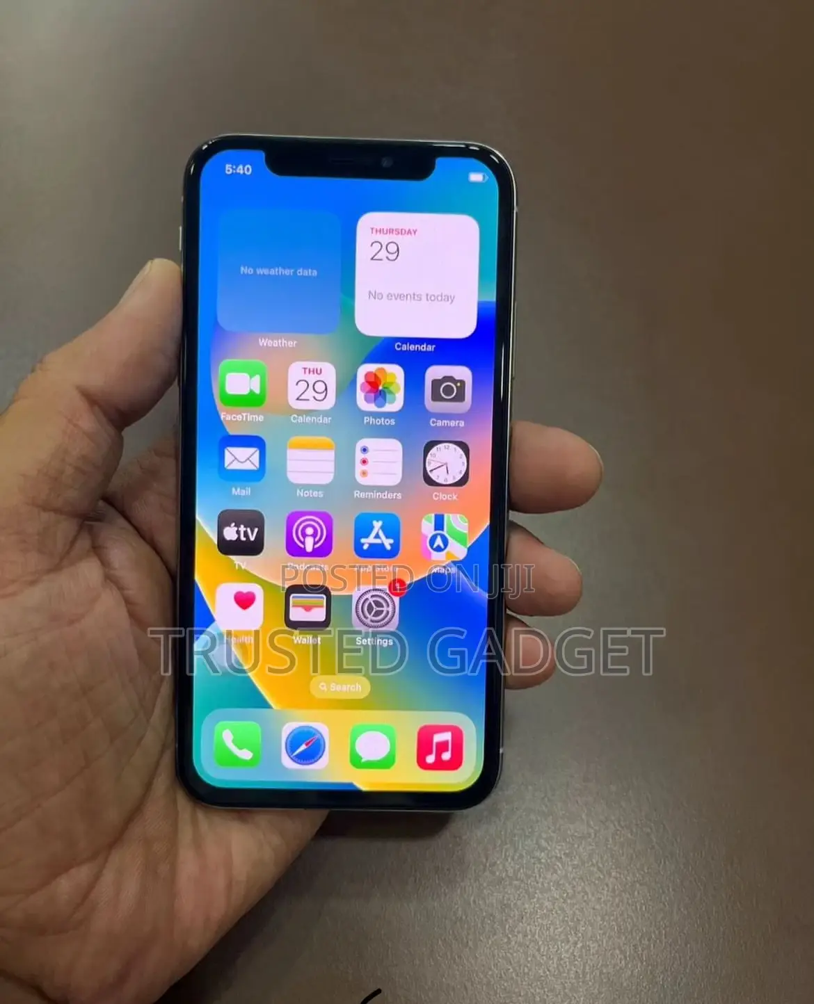 Apple iPhone X 64 GB White