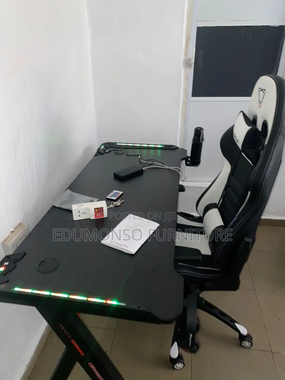Gaming Desk With Furgle Game Chair