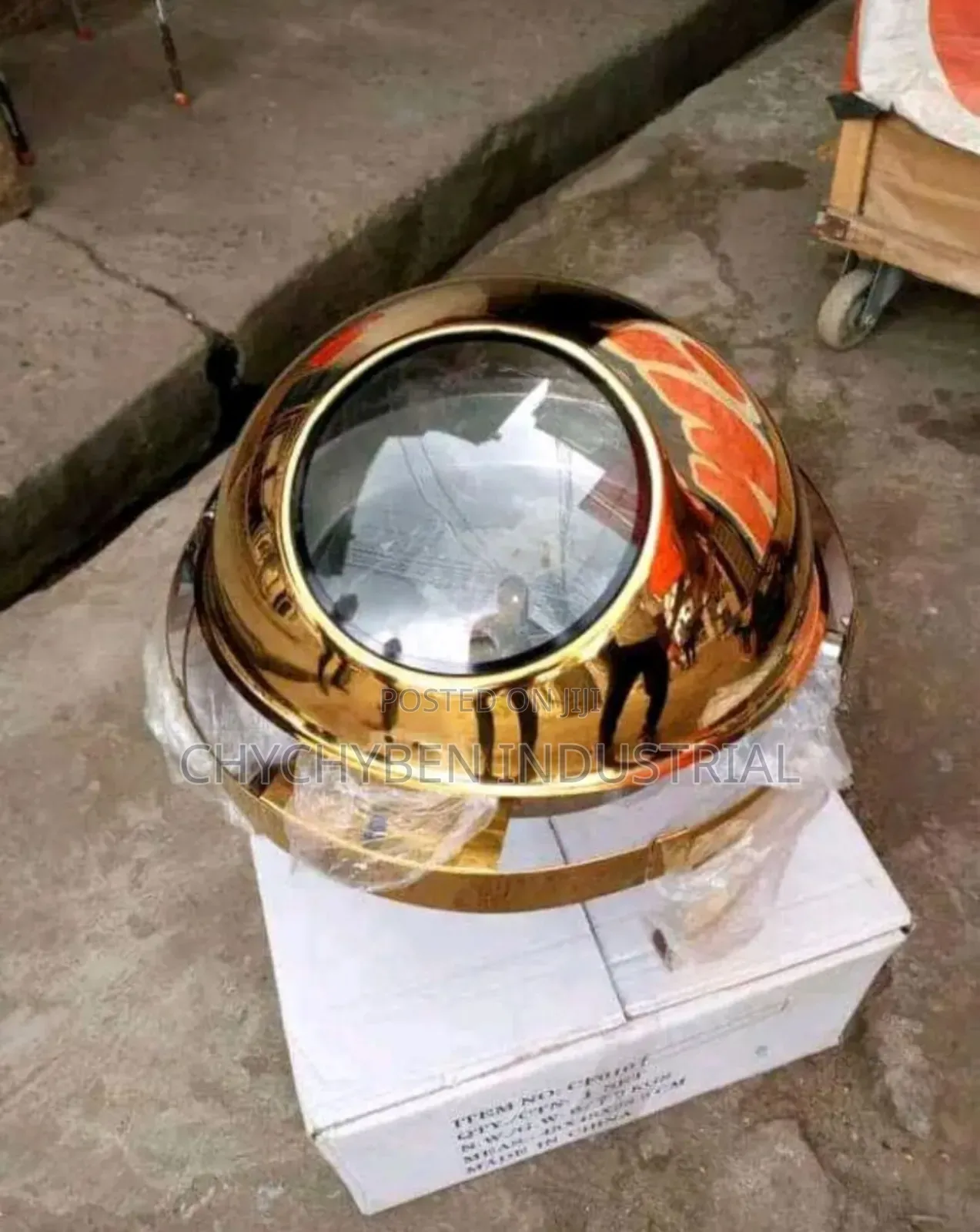 Round Golden Color Chaffing Dish