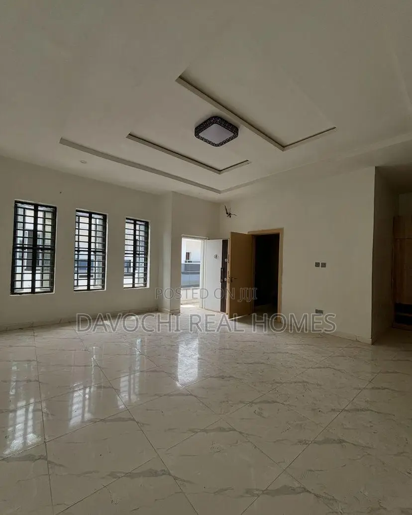 4bdrm Duplex in Ikota for rent