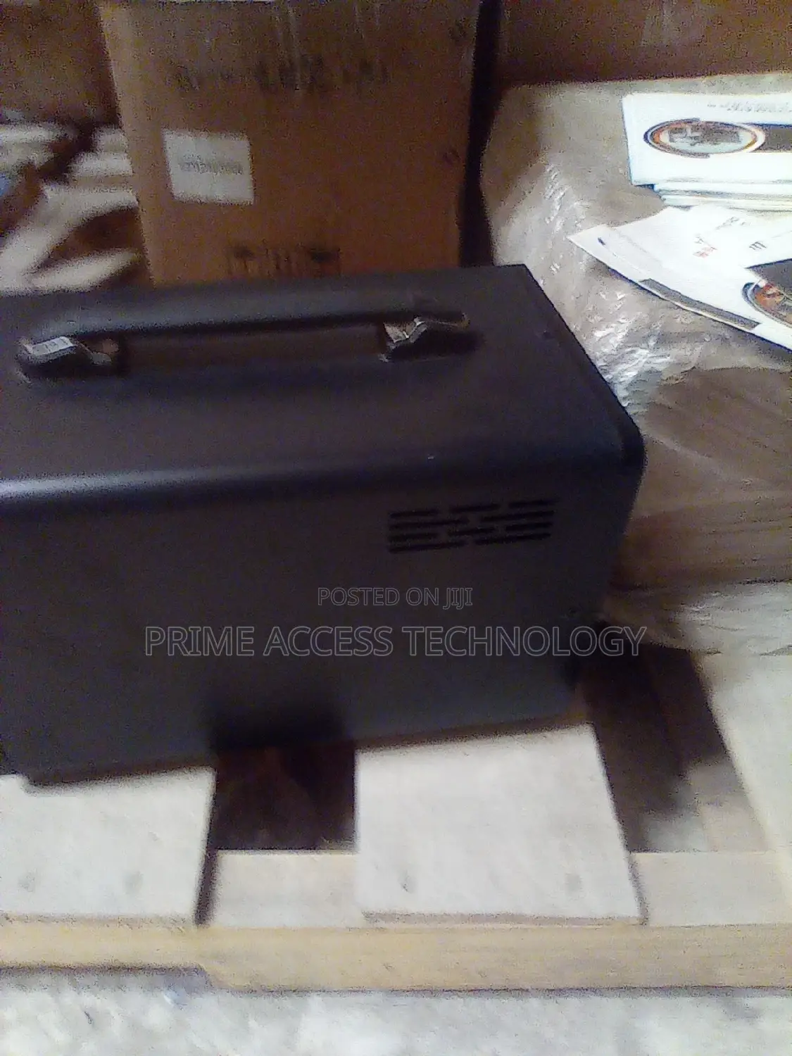 900watts Solar Generator Portable Power Station