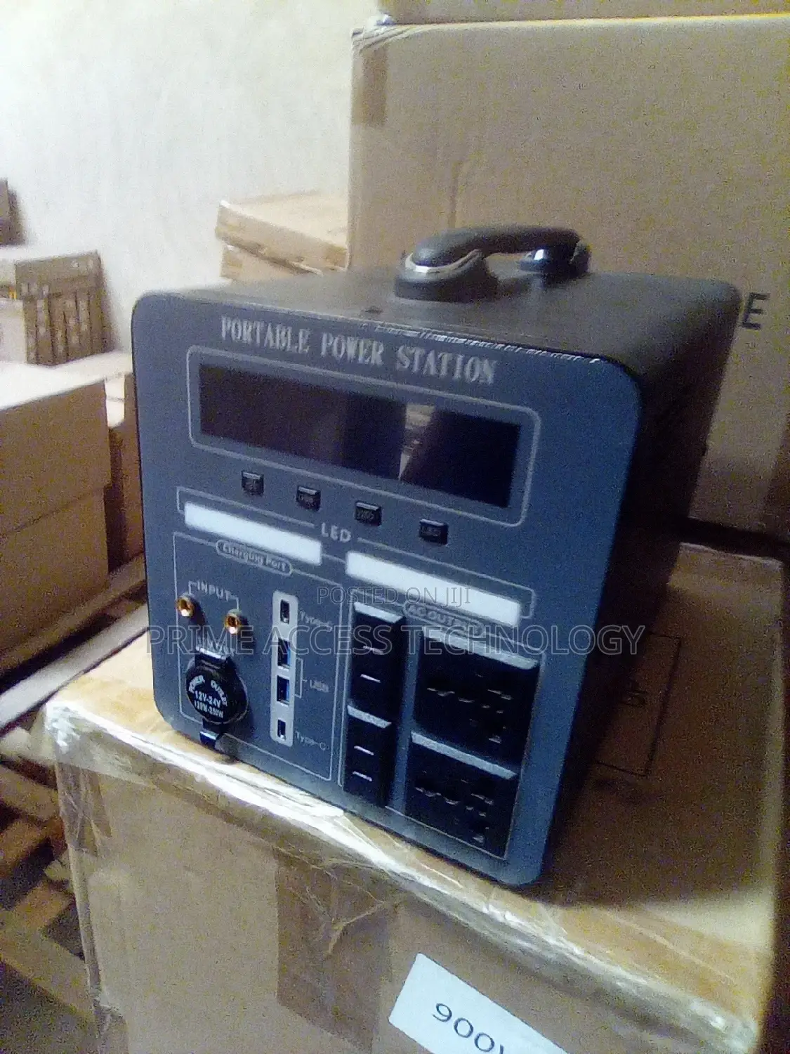 900watts Solar Generator Portable Power Station
