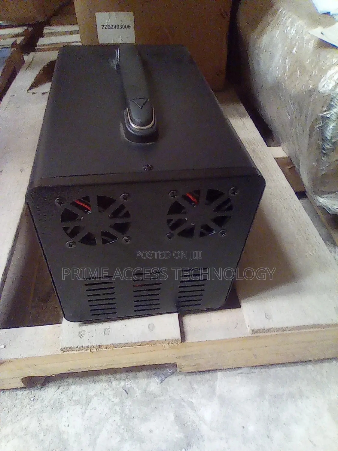 900watts Solar Generator Portable Power Station
