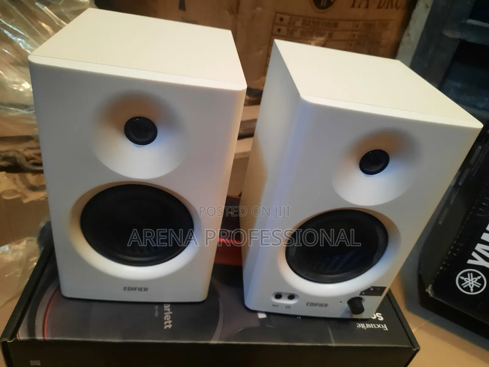 Edifier Studio Monitor