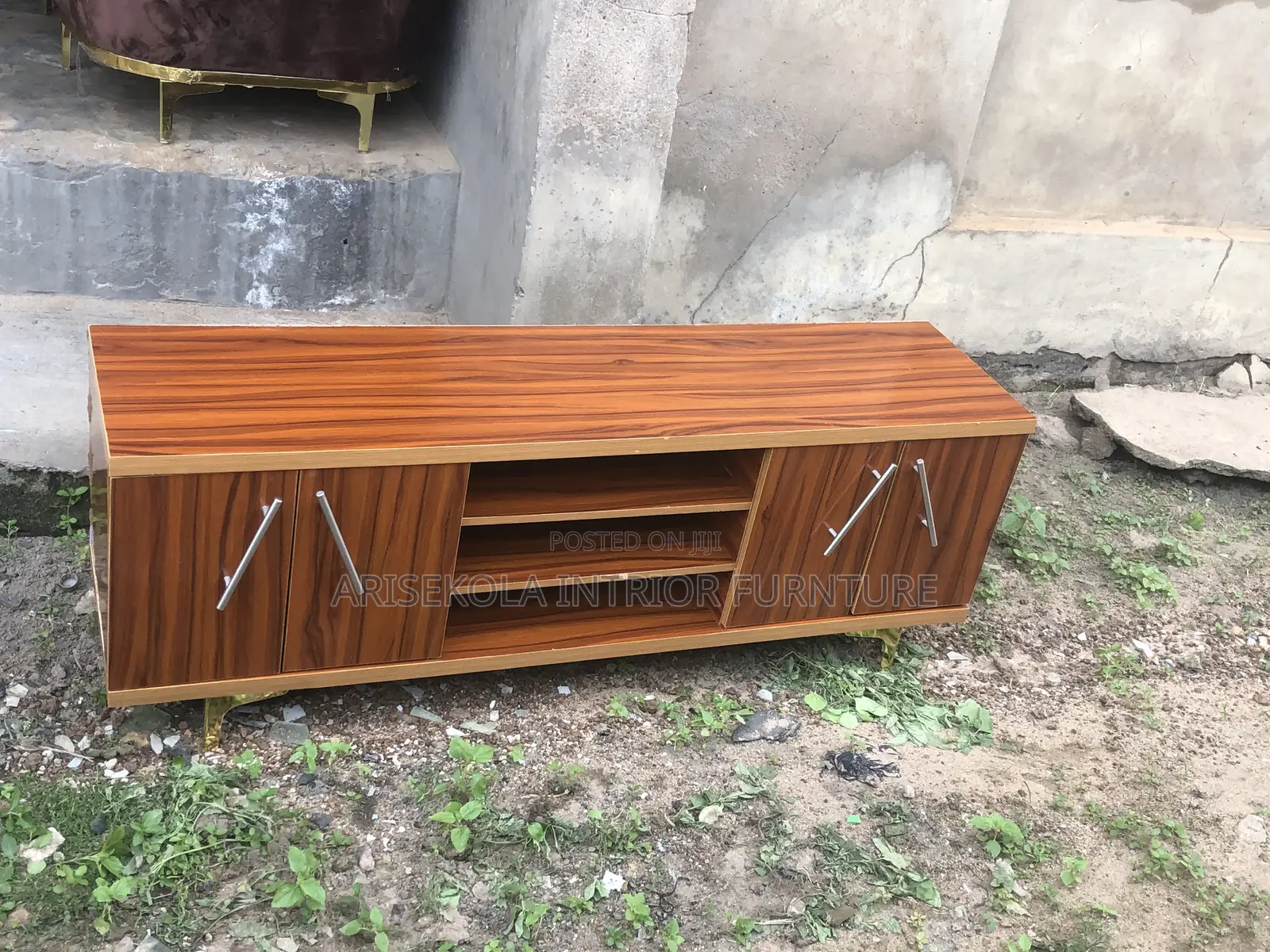 Arisekola Interior Furniture Maker