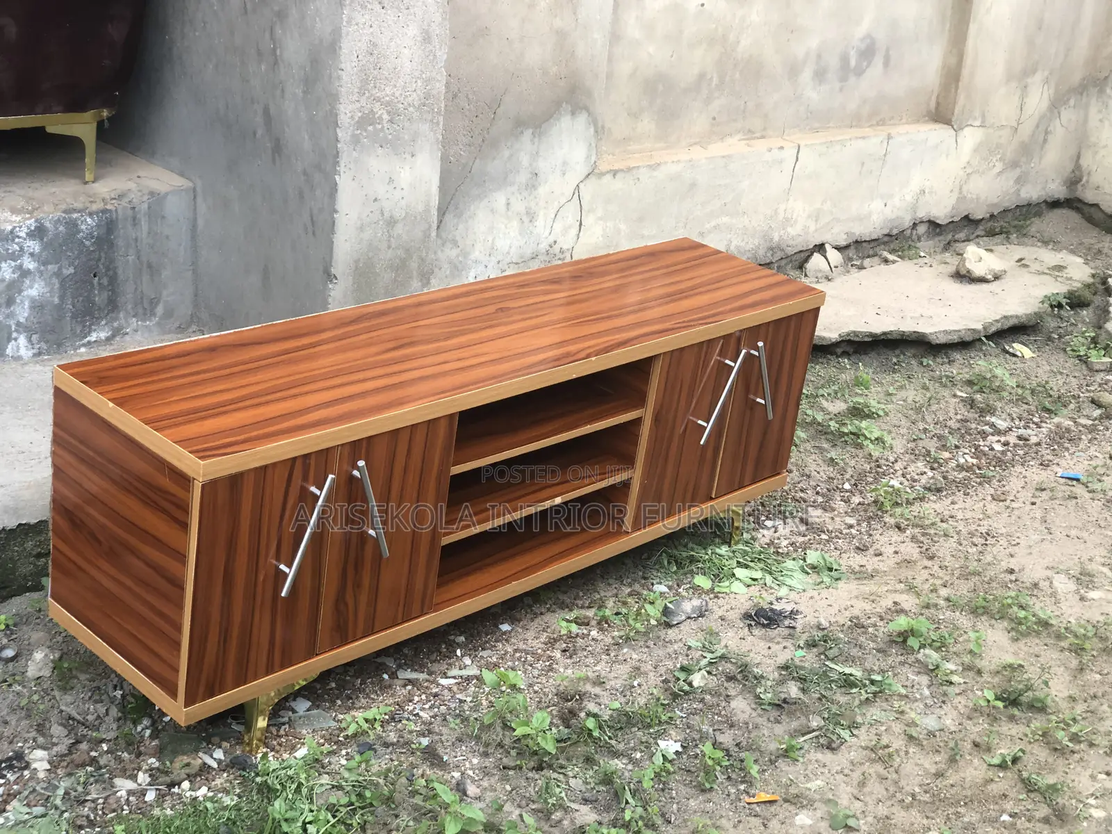 Arisekola Interior Furniture Maker