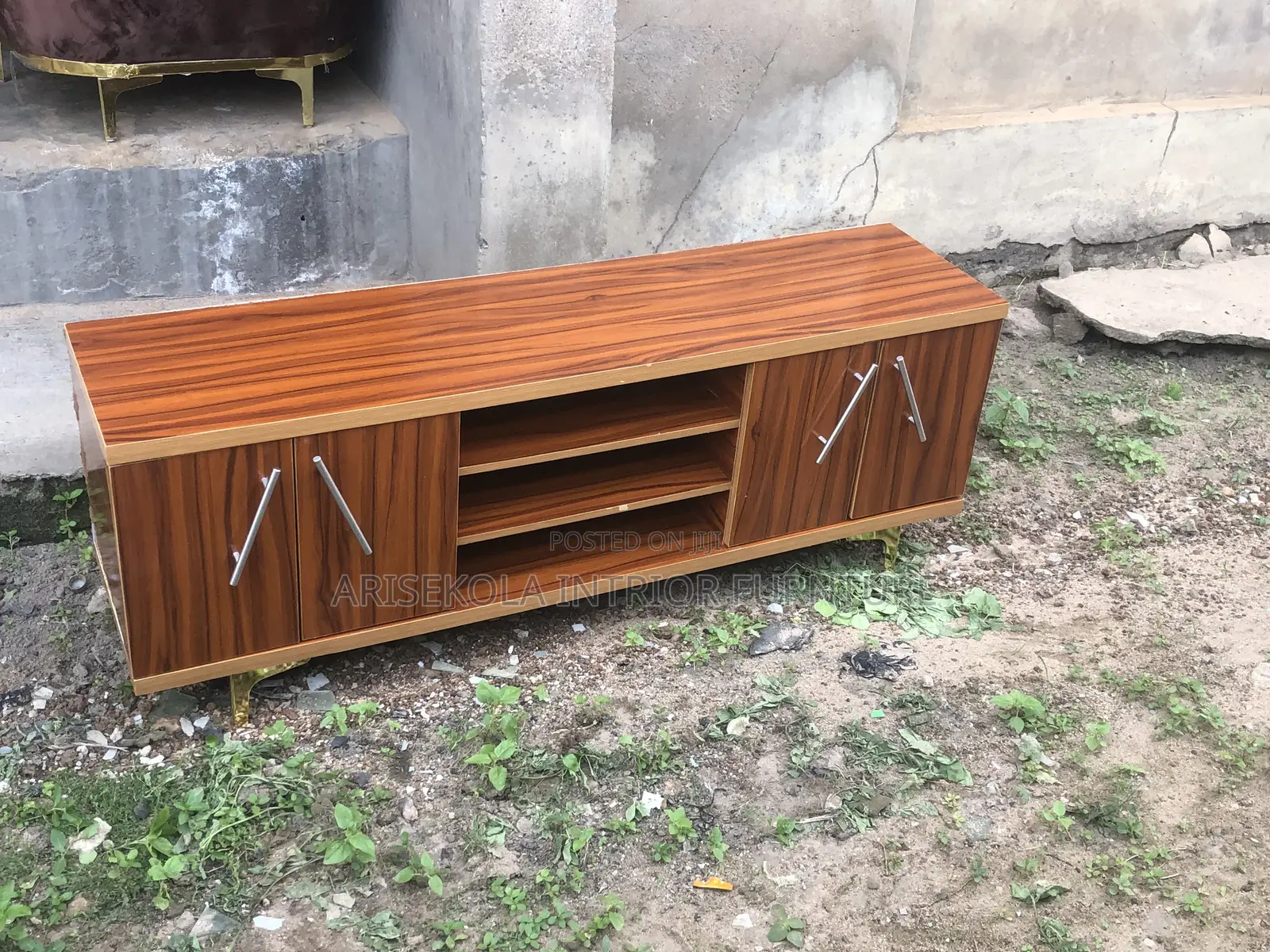Arisekola Interior Furniture Maker