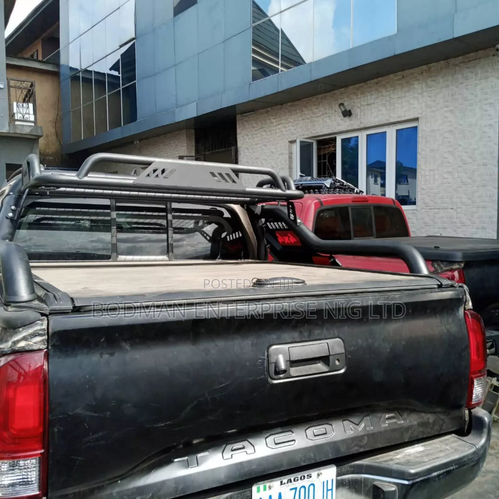Rolling Boot Cover With Off Road Spoiler %:=_-4+