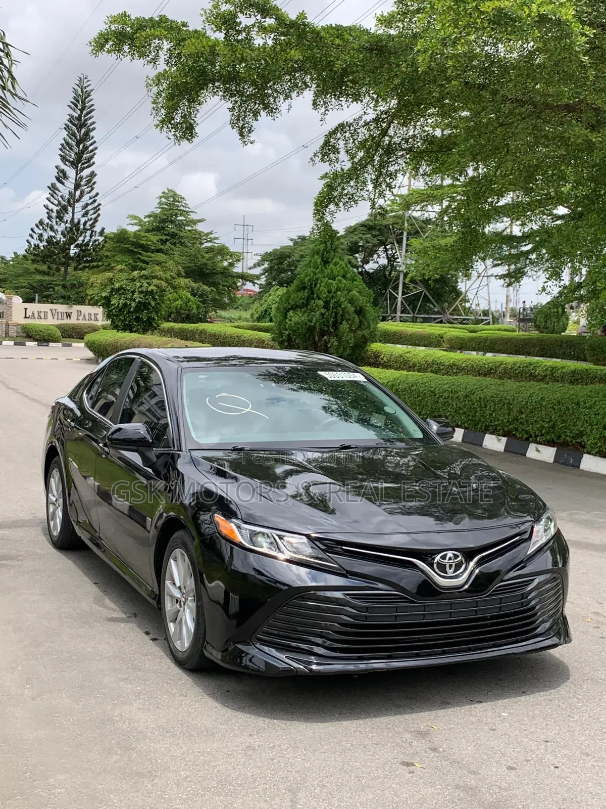 Toyota Camry LE (2.5L 4cyl 8A) 2019 Black