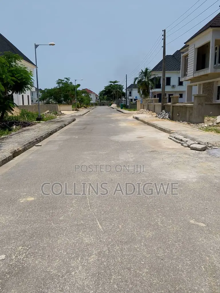 5bdrm Duplex In Sangotedo For Sale