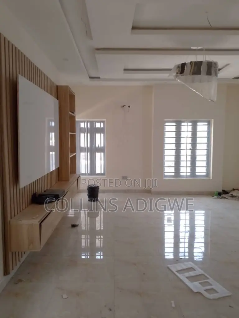 5bdrm Duplex In Sangotedo For Sale
