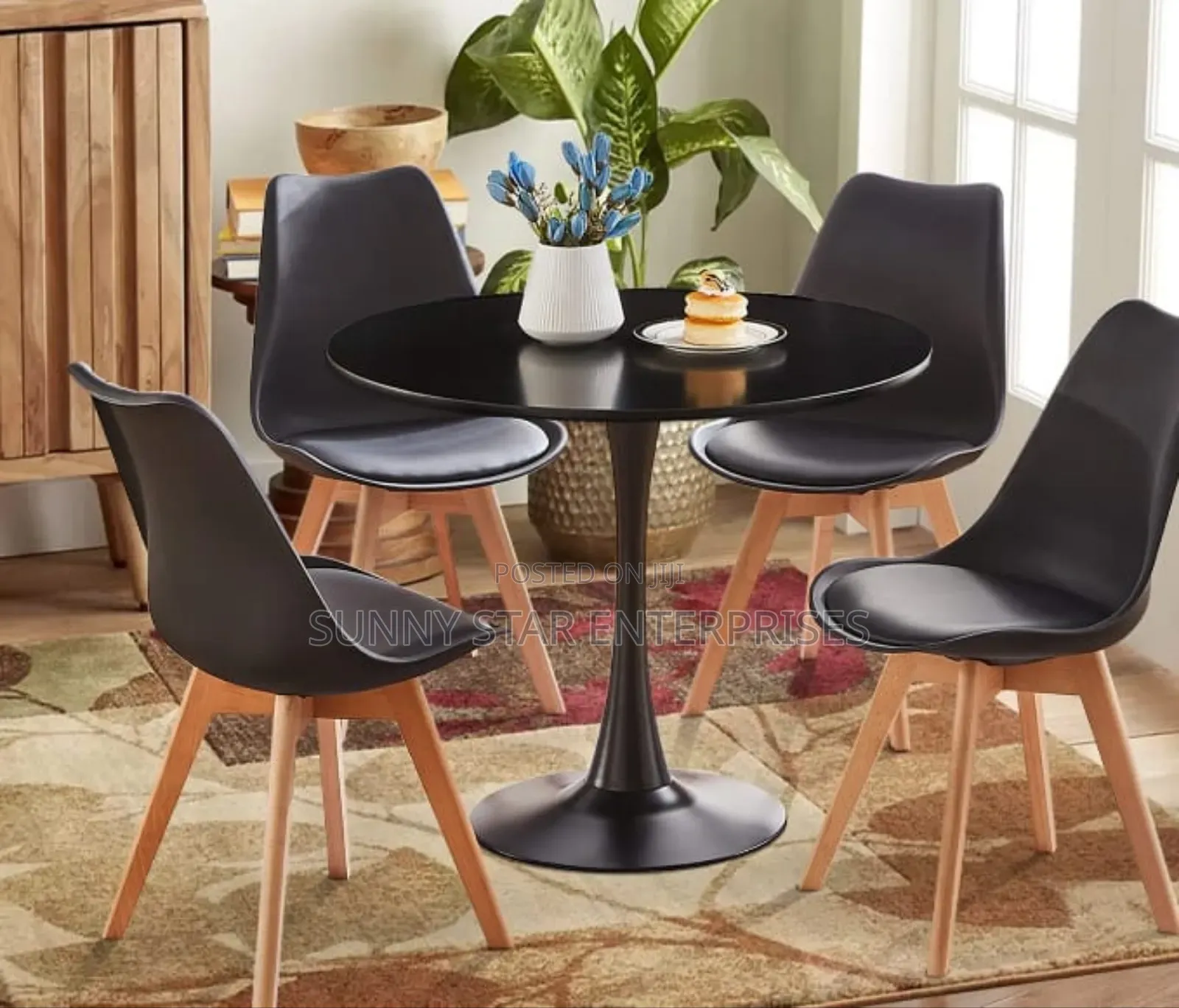 High Quality Chair for Restaurants, and Dinning Multipurpose
