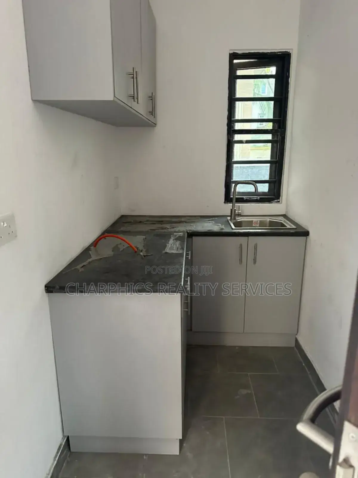 4bdrm House in Lekki Phase 1 for sale