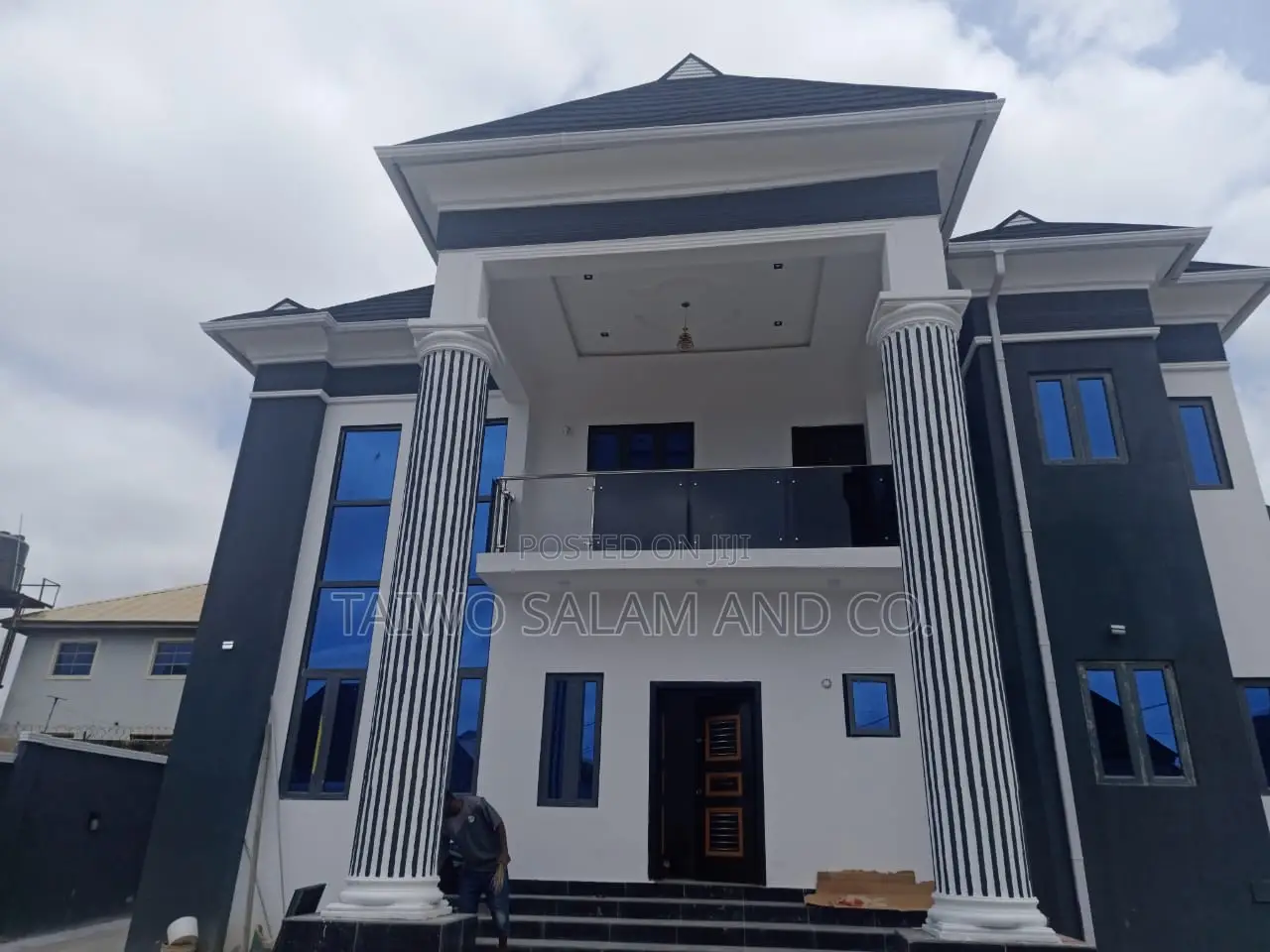 4bdrm Duplex in Akala Express for sale