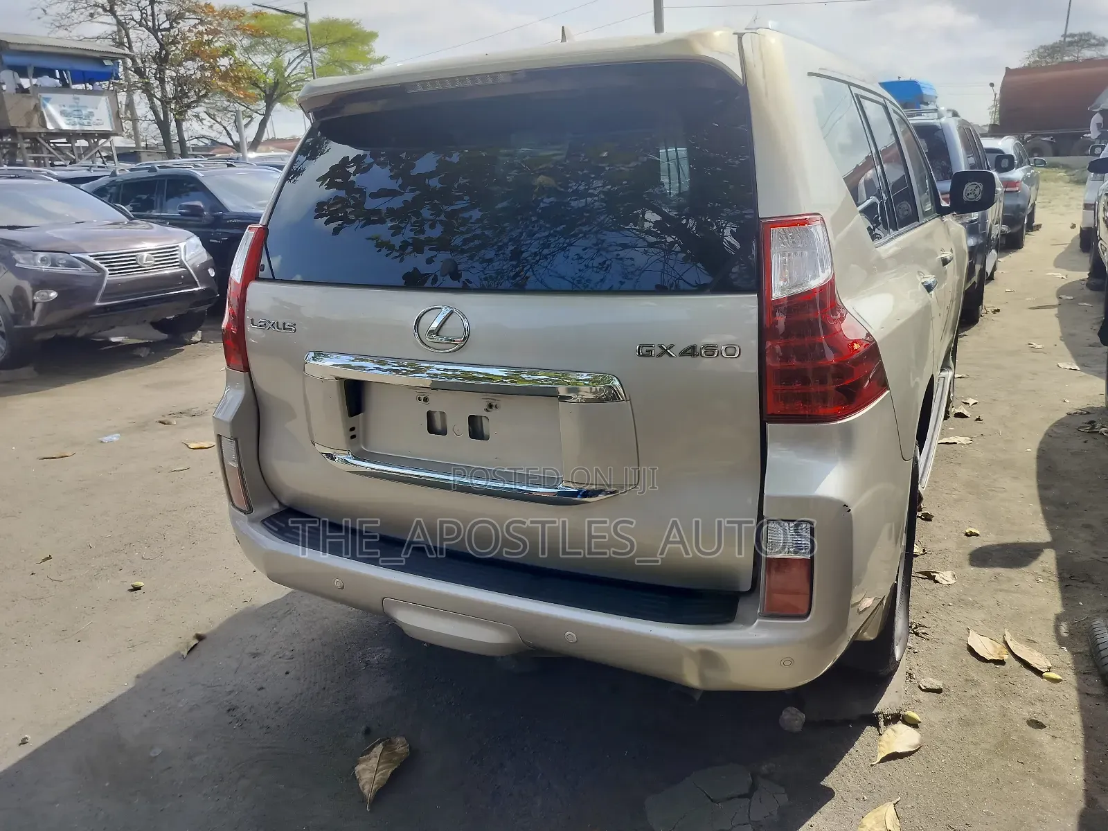 Lexus GX 460 Premium 2011 Gold