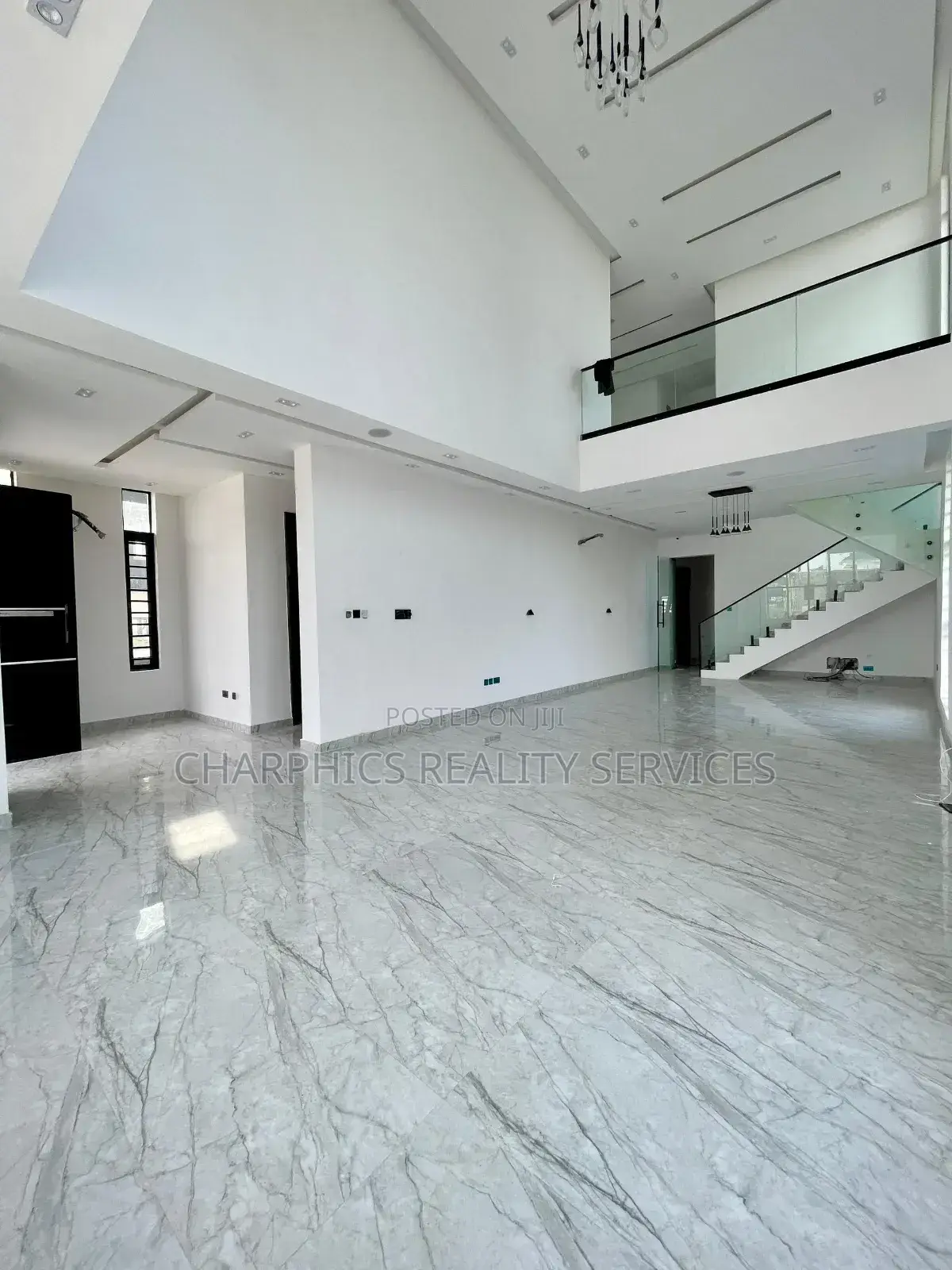 5bdrm Duplex in Ikota for sale