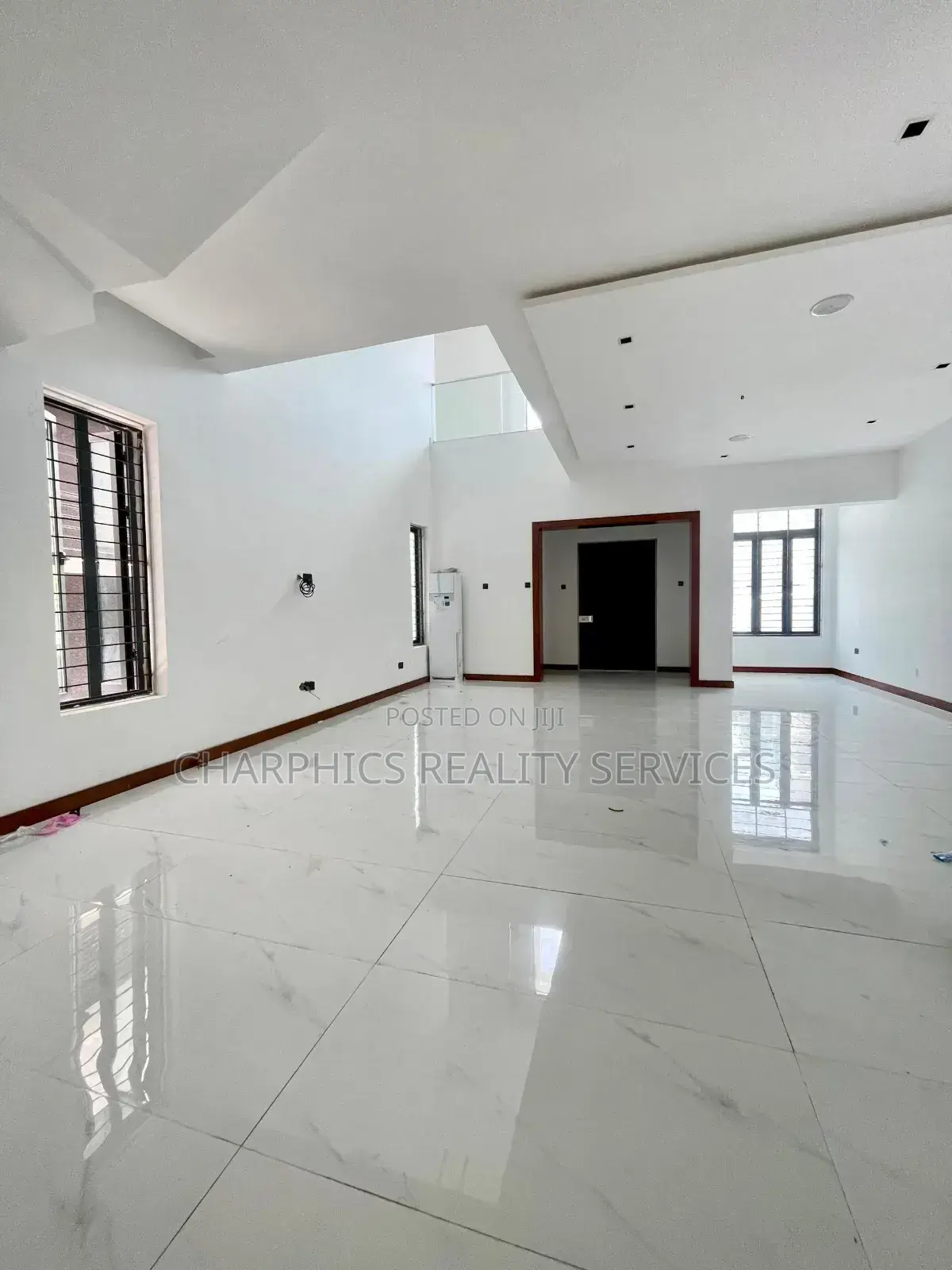 4bdrm Duplex in Lekki Phase 1 for sale