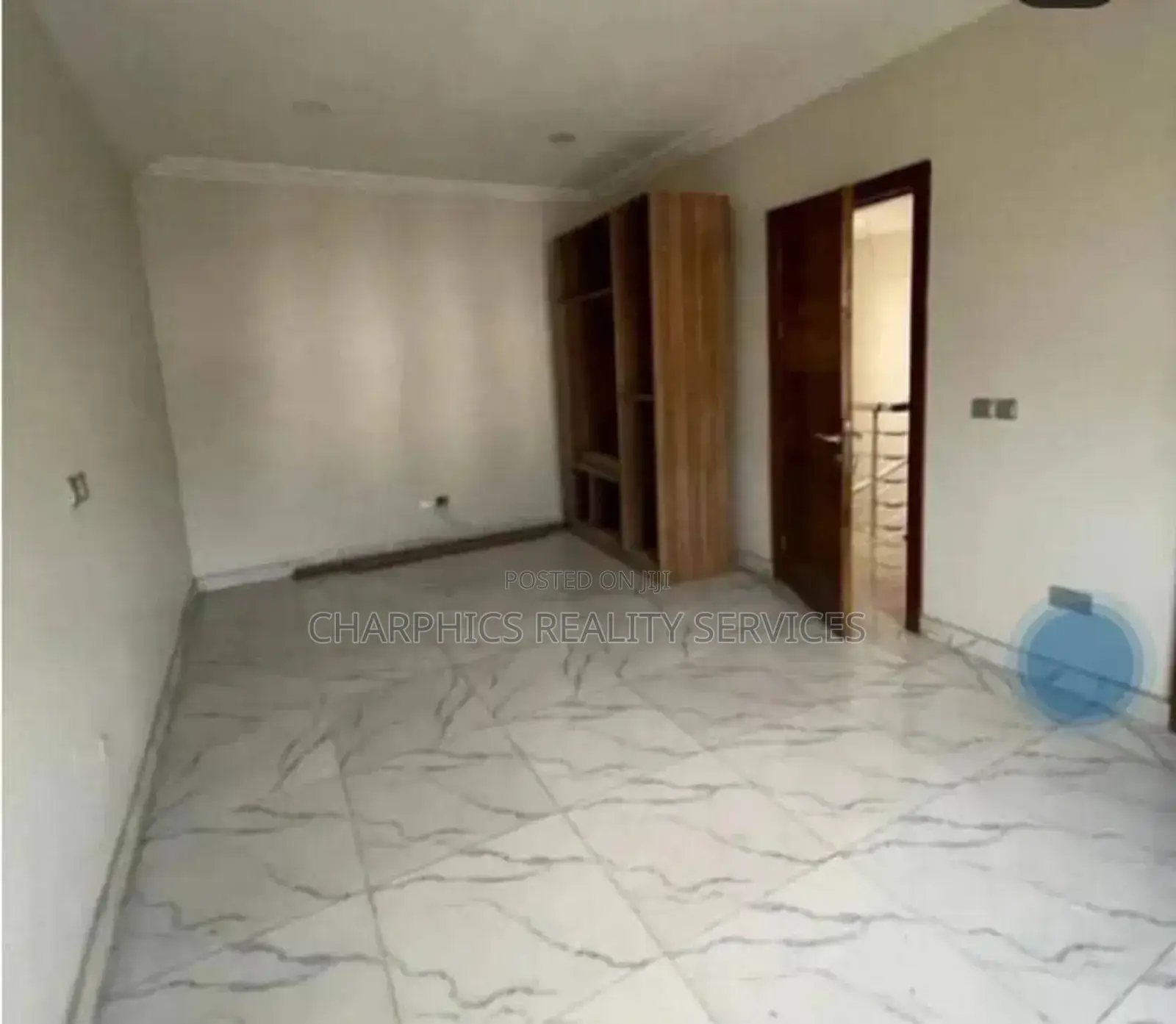 5bdrm Duplex in Lekki Phase 1 for sale