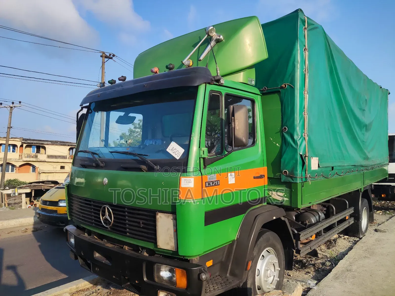 Mercedes Benz 1320