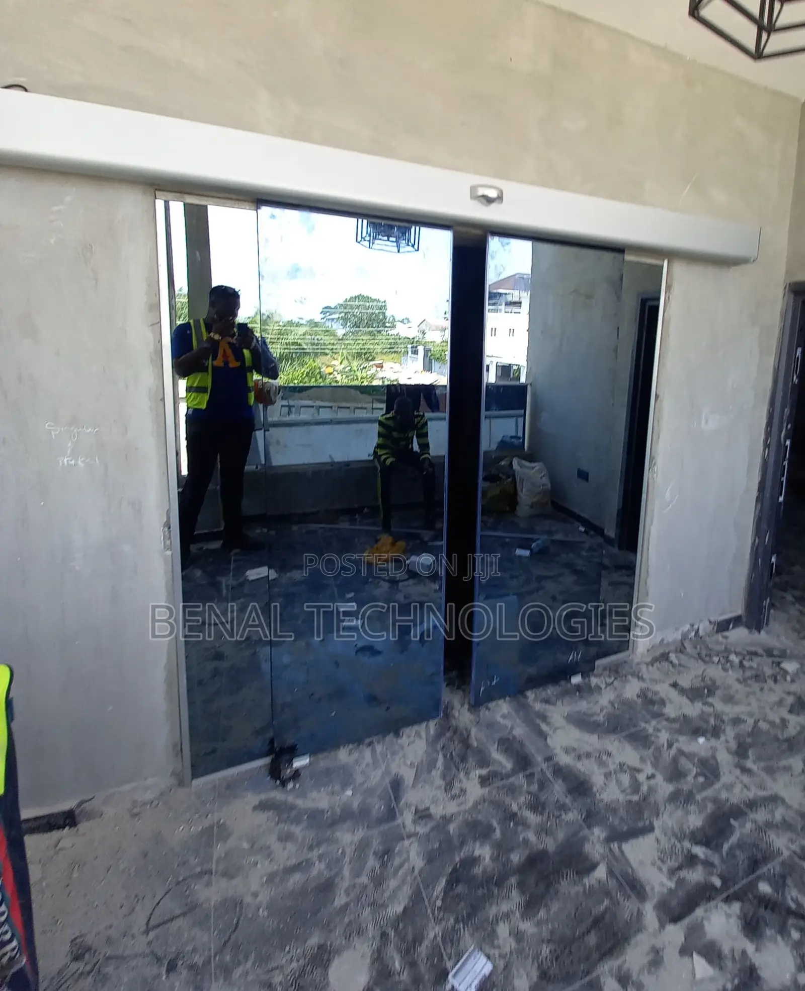 Automatic Sliding Motion Detection Entrance
