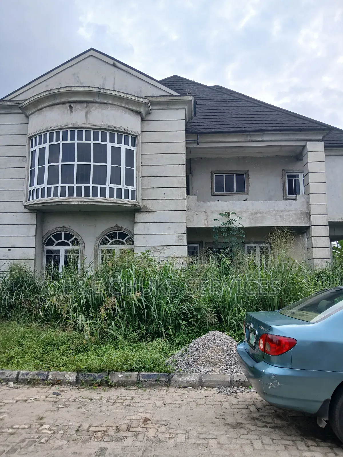 6bdrm Duplex in Obio-Akpor for sale