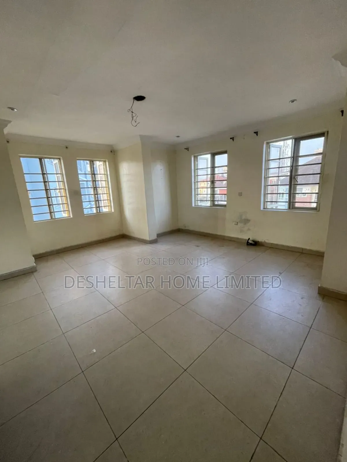 1bdrm Apartment in Southern View Estate, Chevron for rent