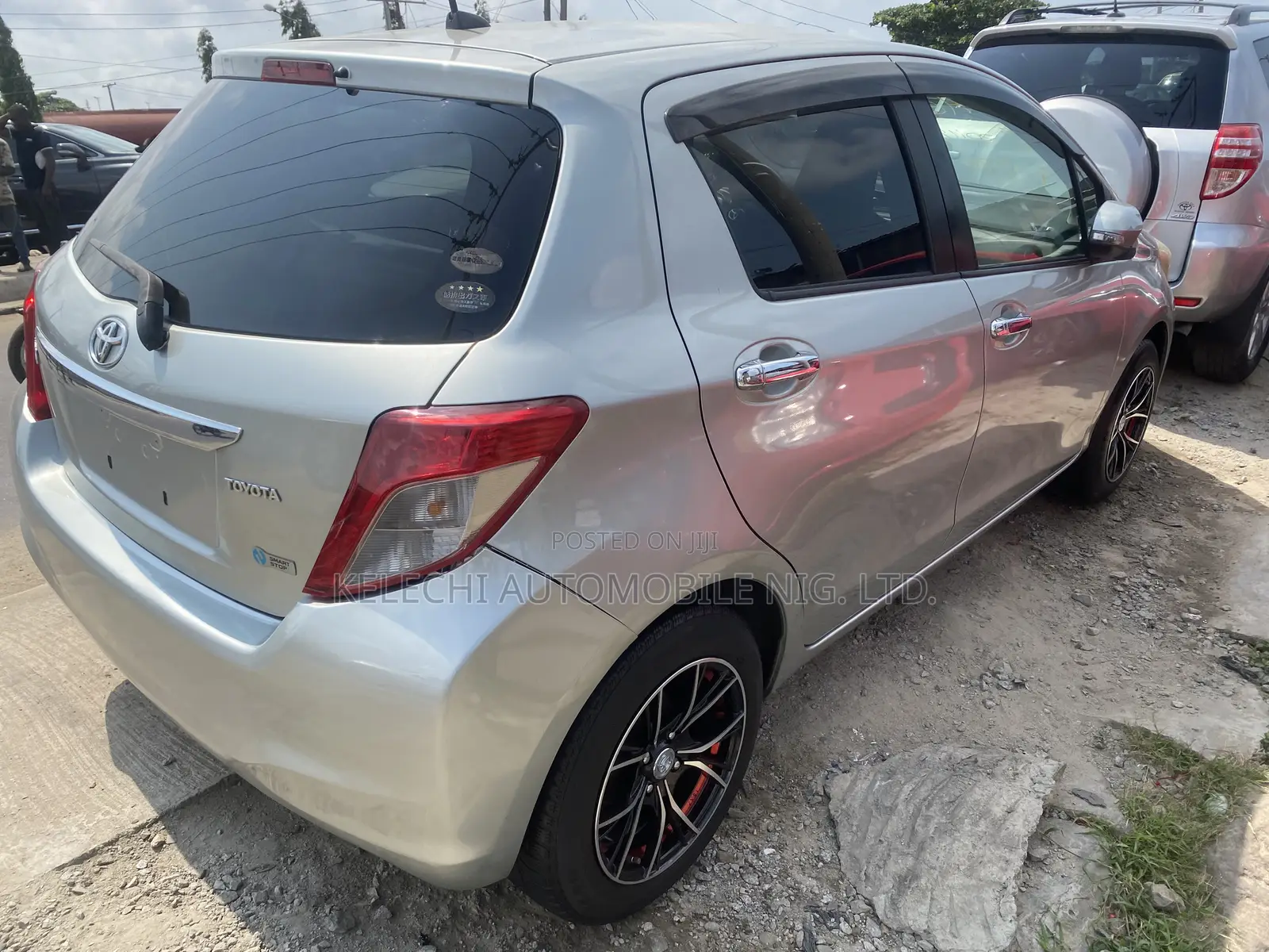 Toyota Yaris 2012 Silver