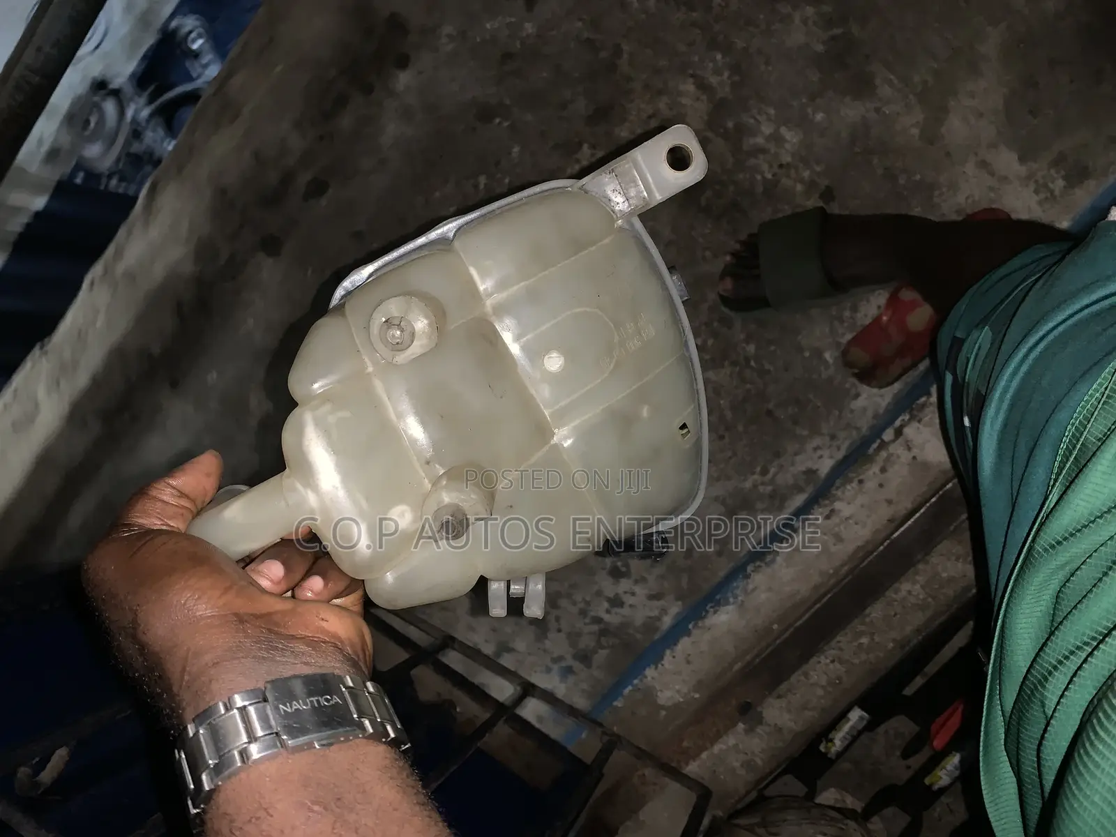 Water Can for Mercedes Benz ML 350,550 GL 450,550