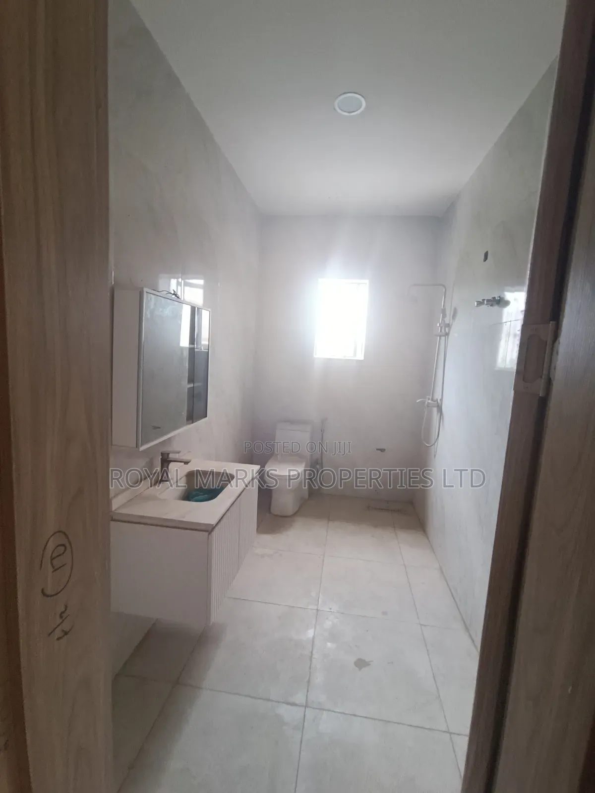 6bdrm Duplex in Katampe Extension for sale