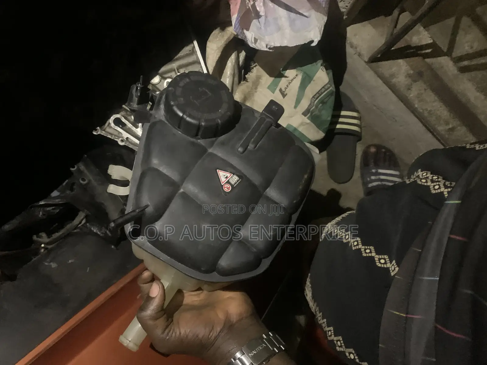 Water Can for Mercedes Benz ML GL Gle GLC GLK Gla Cla