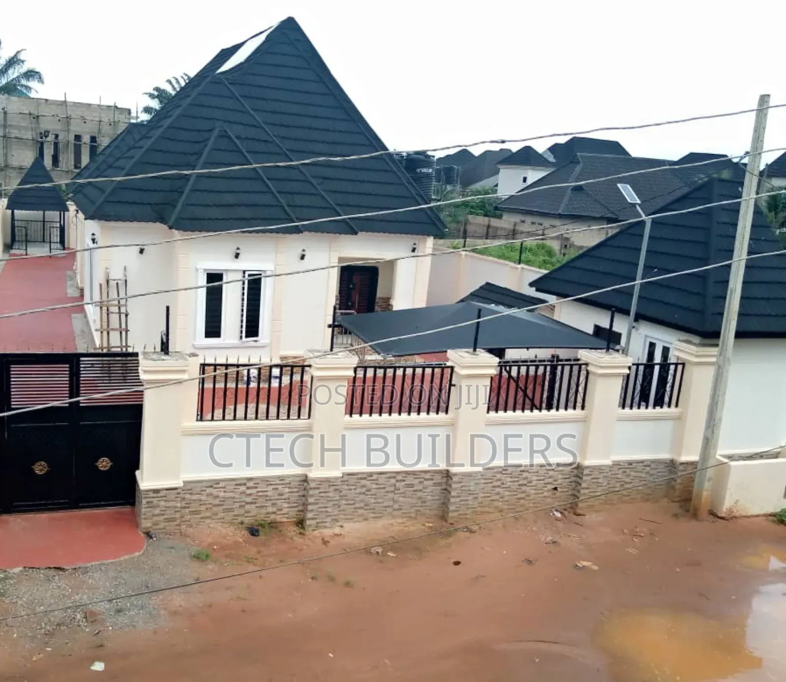4bdrm Bungalow in Benin City for sale