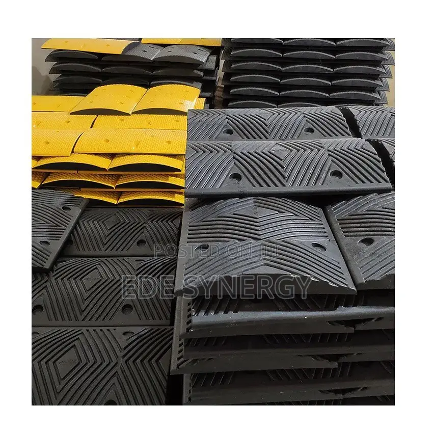 Heavy Duty High Quality 1m Rubber Speed Bumps