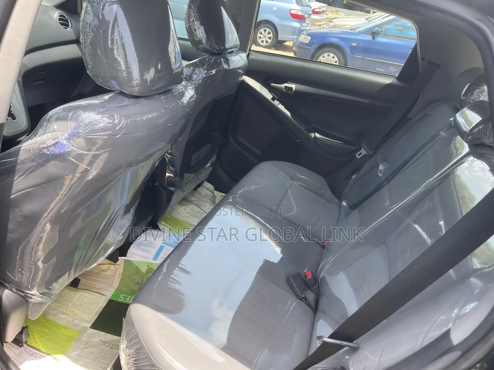 Toyota Matrix 2011 Green