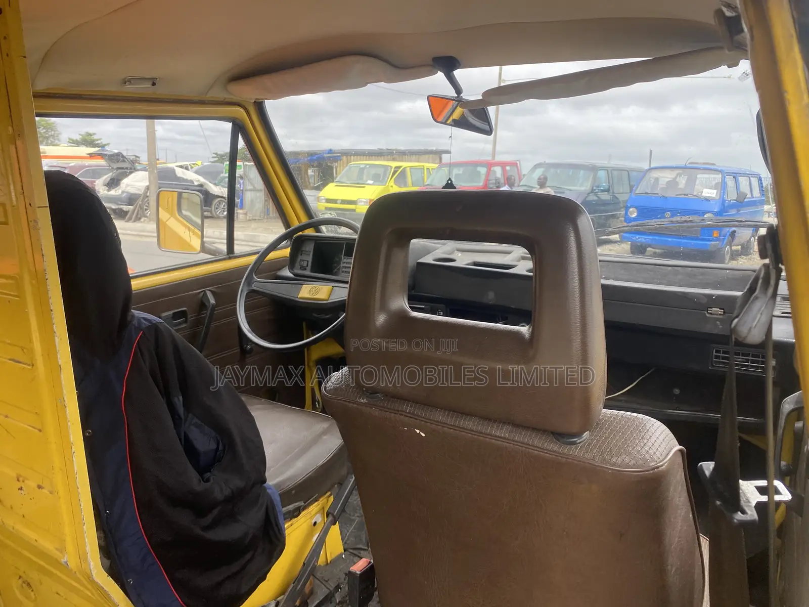 Volkswagen Transporter 2003 Yellow