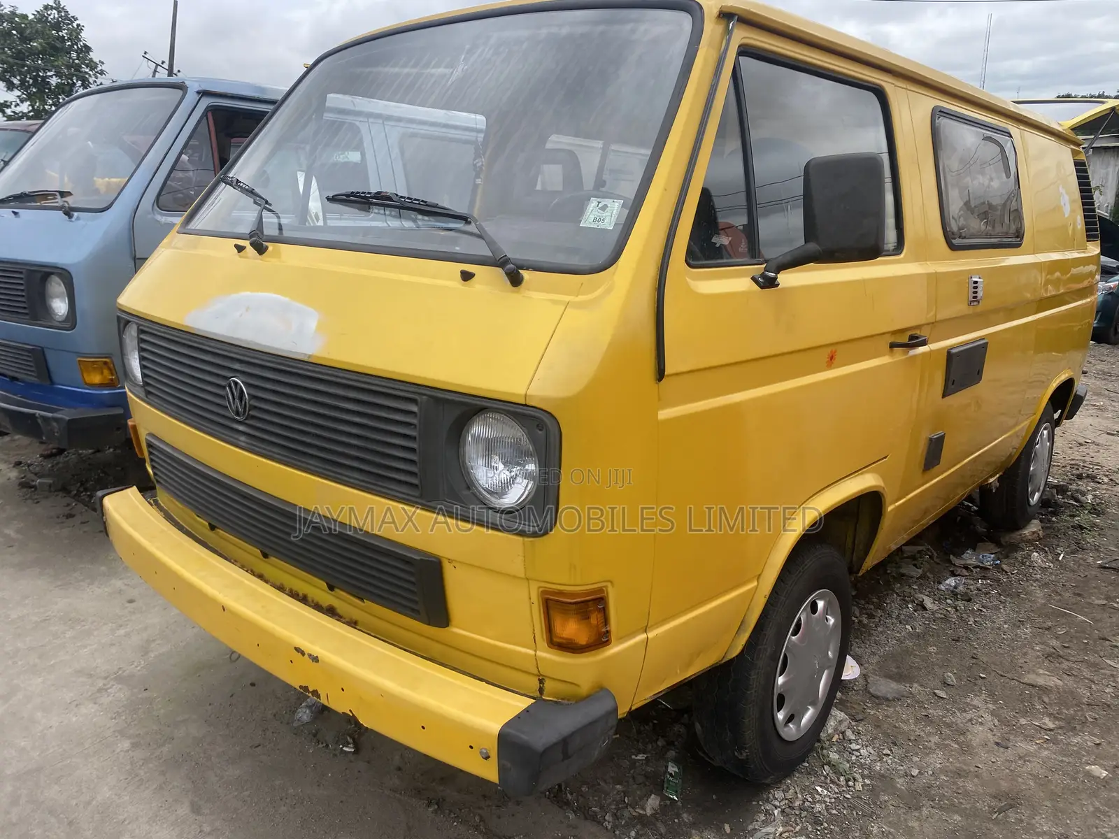 Volkswagen Transporter 2003 Yellow