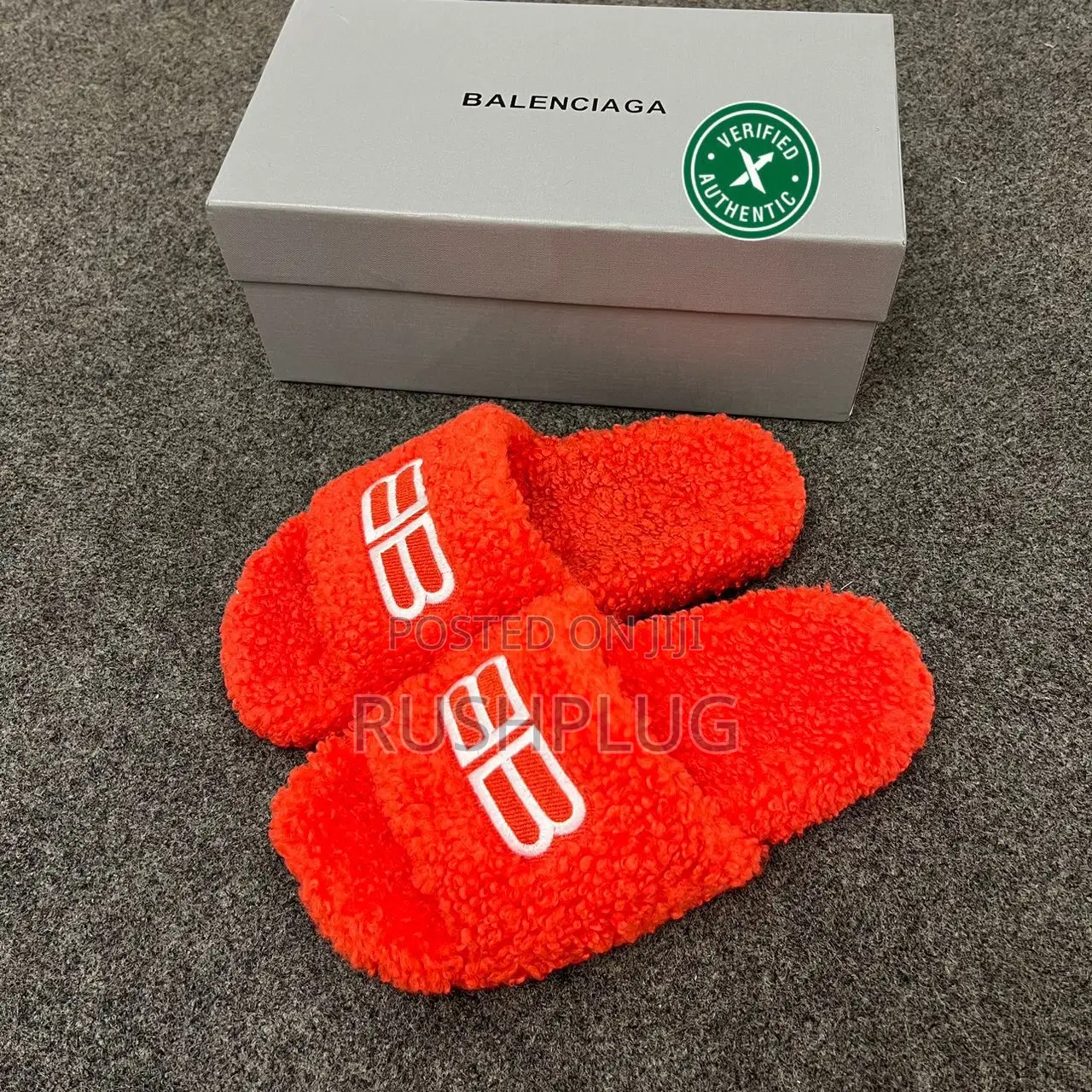 Balenciaga BB Furry Sliders