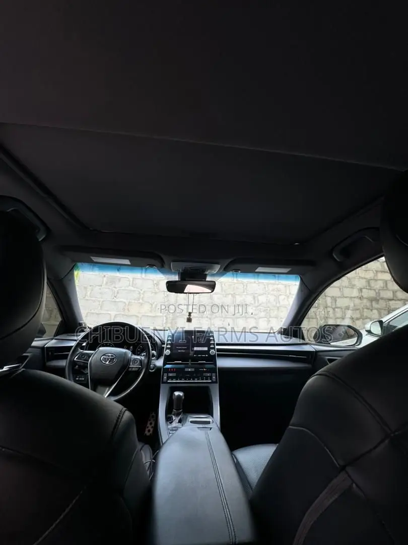 Toyota Avalon Limited 2020 Black