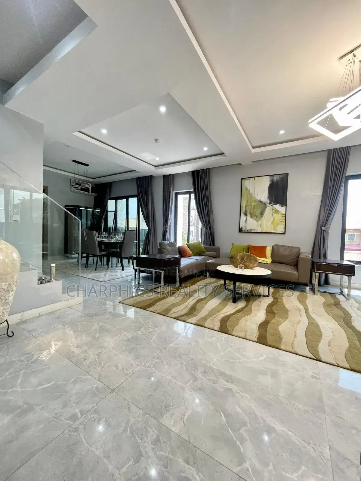 4bdrm Maisonette in Lekki Phase 1 for sale